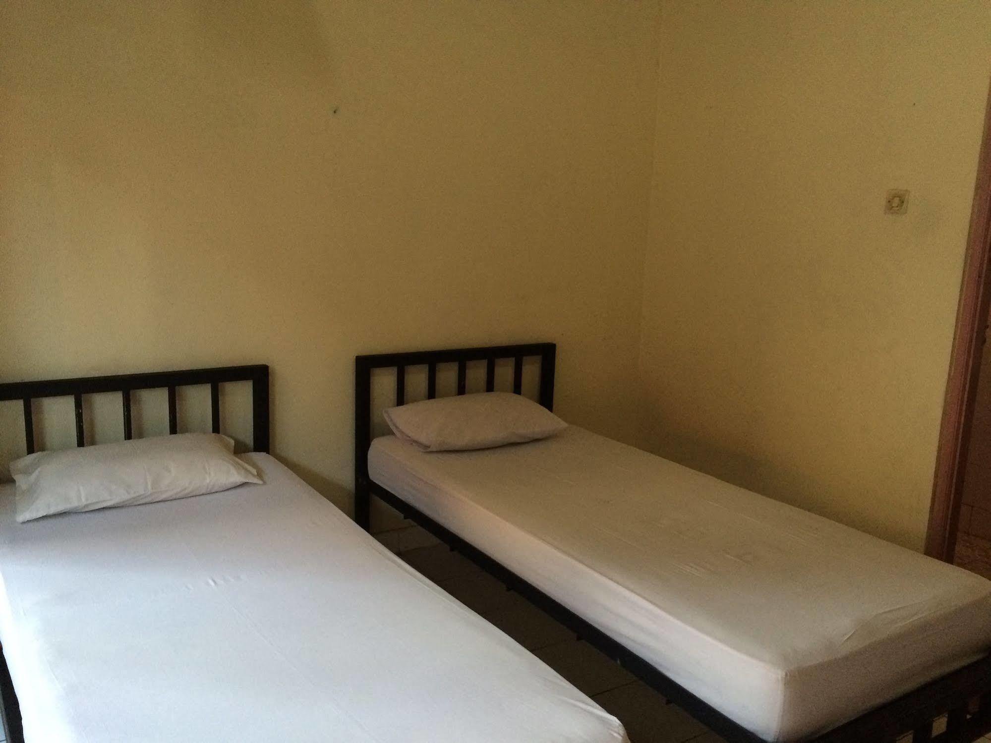 Rita Za Hotel Kuta Lombok Extérieur photo