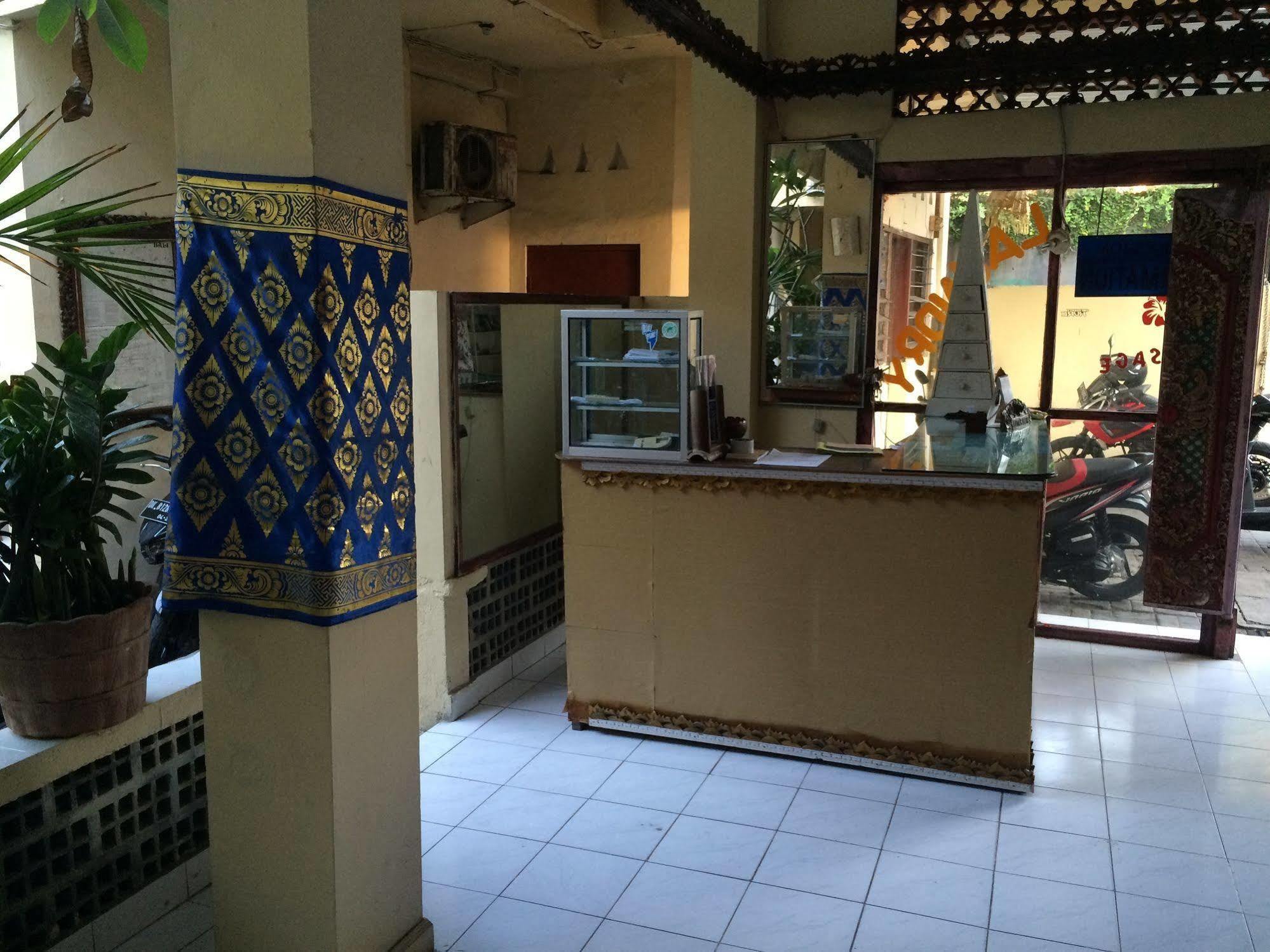Rita Za Hotel Kuta Lombok Extérieur photo