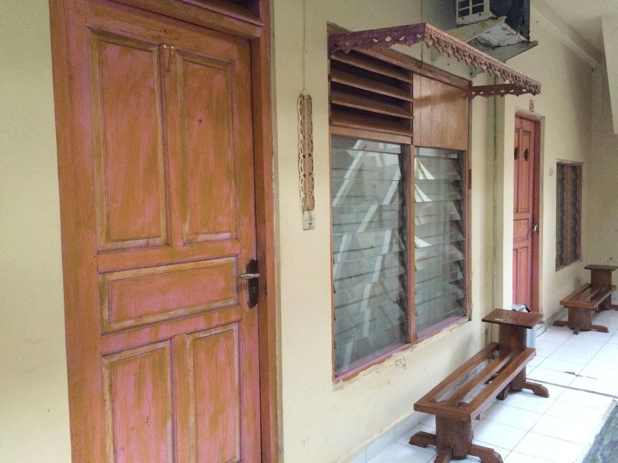 Rita Za Hotel Kuta Lombok Extérieur photo