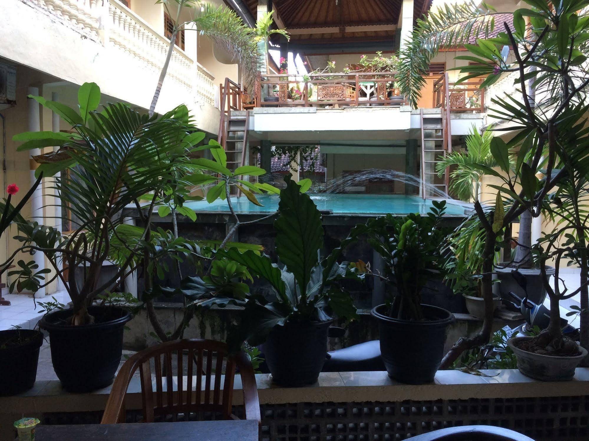Rita Za Hotel Kuta Lombok Extérieur photo